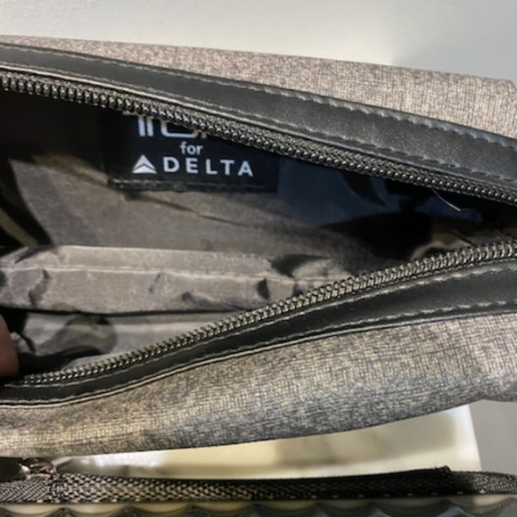 Cases - Picture 3 of 6